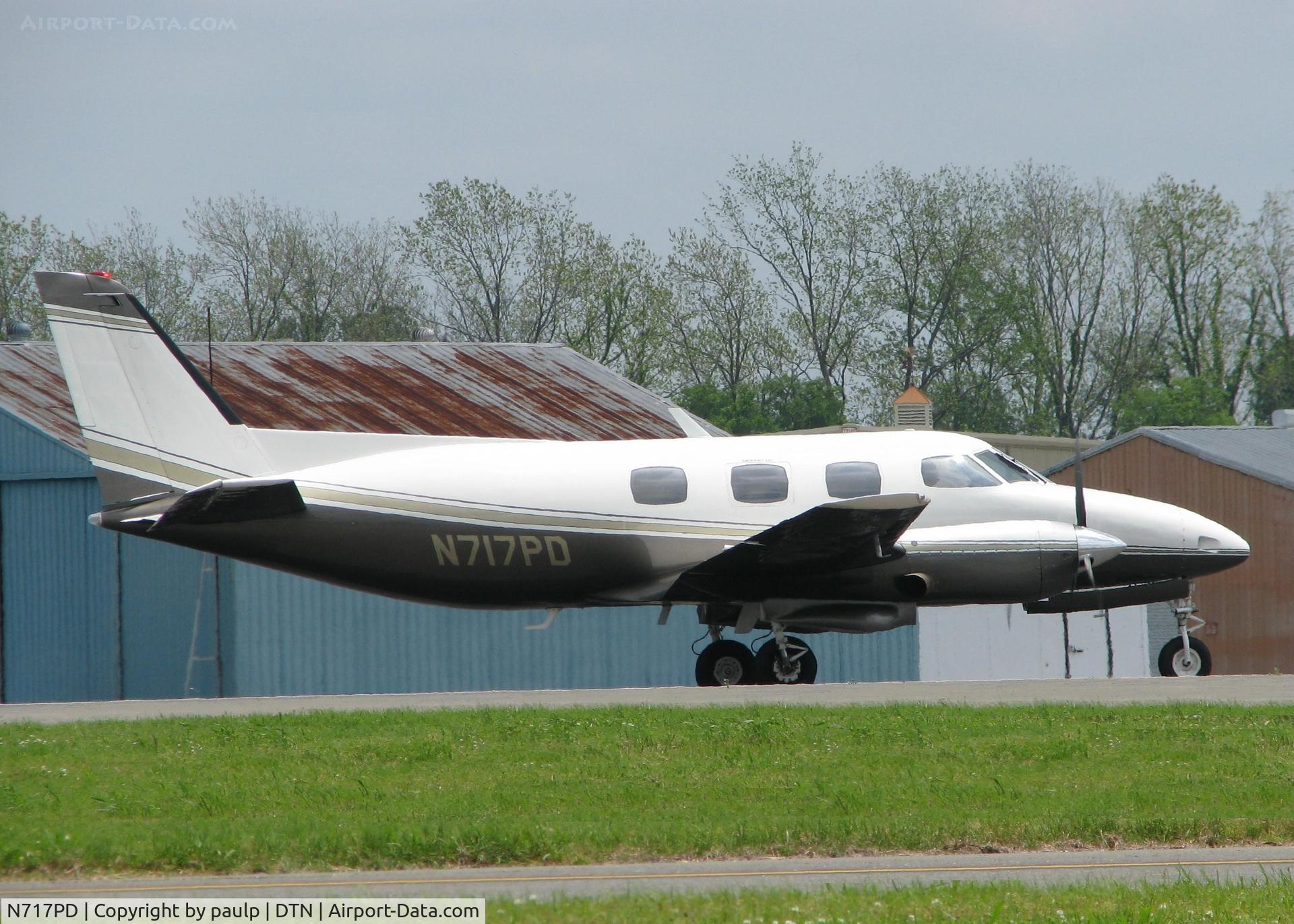 N717PD, Swearingen SA-26AT Merlin IIB C/N T26-178, Rolling for take off on runway 14 at the Shreveport Downtown airport.
