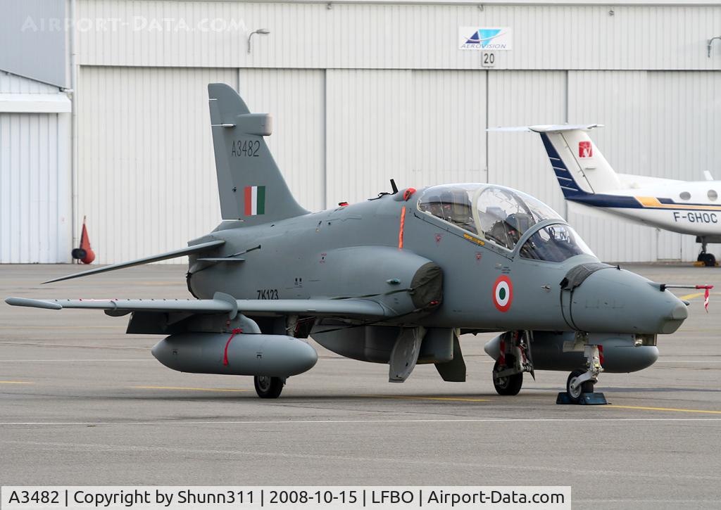 A3482, 2007 British Aerospace Hawk 132 C/N HT003/0903, Night stop for this Hawk delivery to India from Warton...