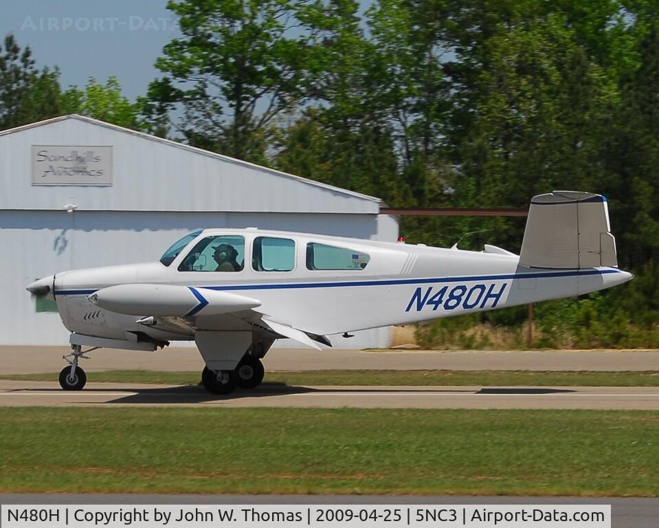 N480H, 1967 Beech V35 Bonanza C/N D-8569, Departing runway 31