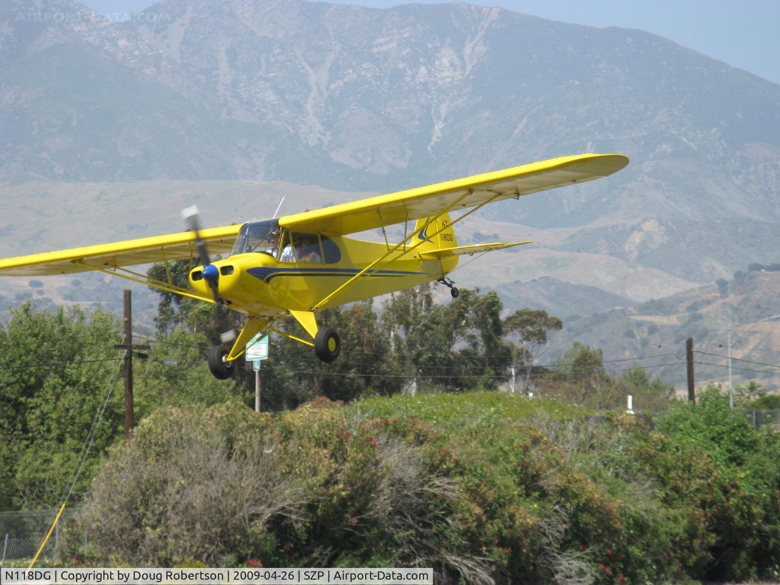 N118DG, 2008 Piper PA-18 Replica C/N 001, 2008 Ganzer XPA18, Continentakl O-200 100 Hp, on final Rwy 22