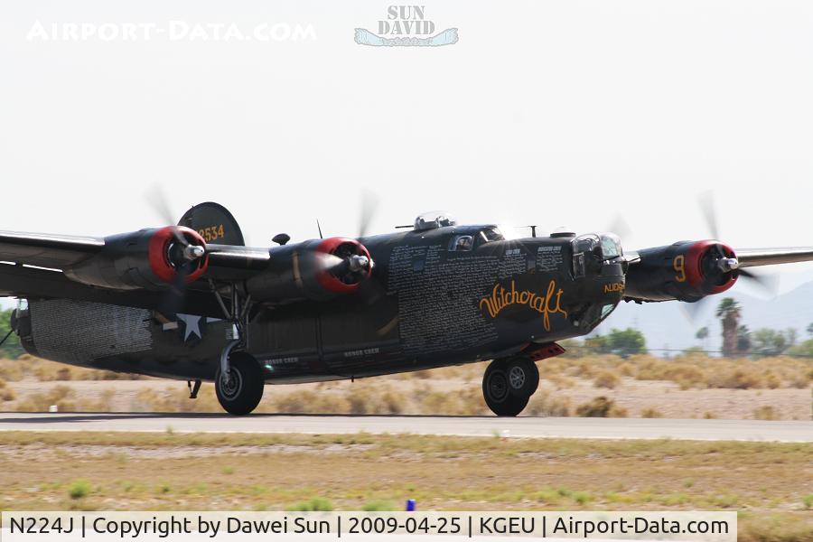 N224J, 1944 Consolidated B-24J-85-CF Liberator C/N 1347 (44-44052), touch down