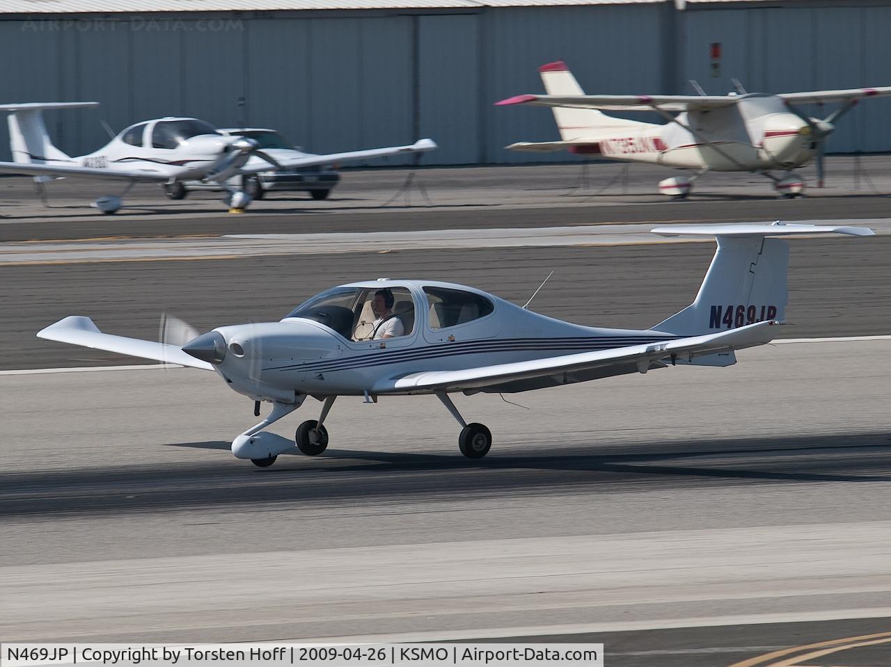 N469JP, Diamond DA-40 Diamond Star C/N 40.469, N469JP departing from RWY 21
