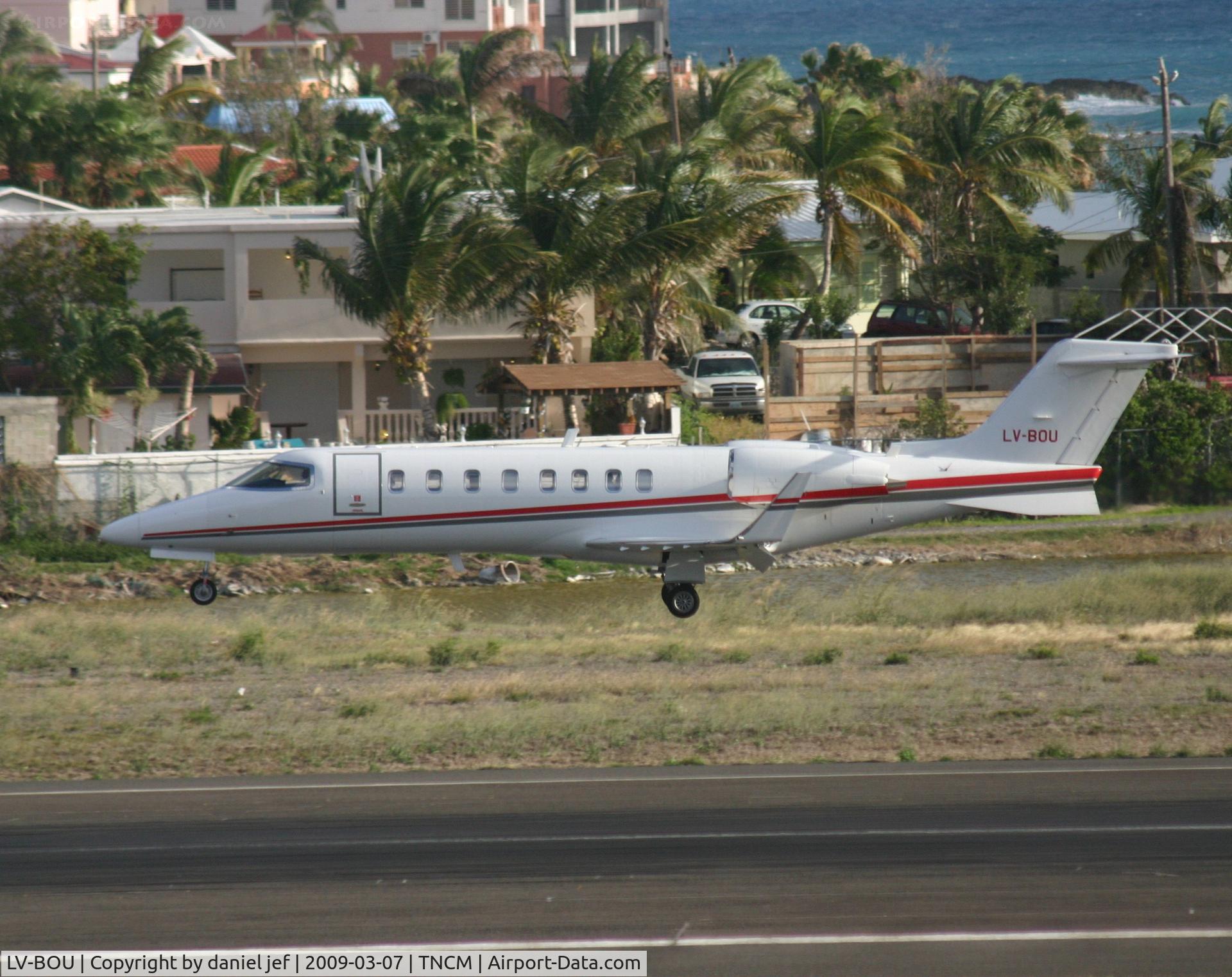 LV-BOU, 1999 Learjet 45 C/N 050, Landing 10