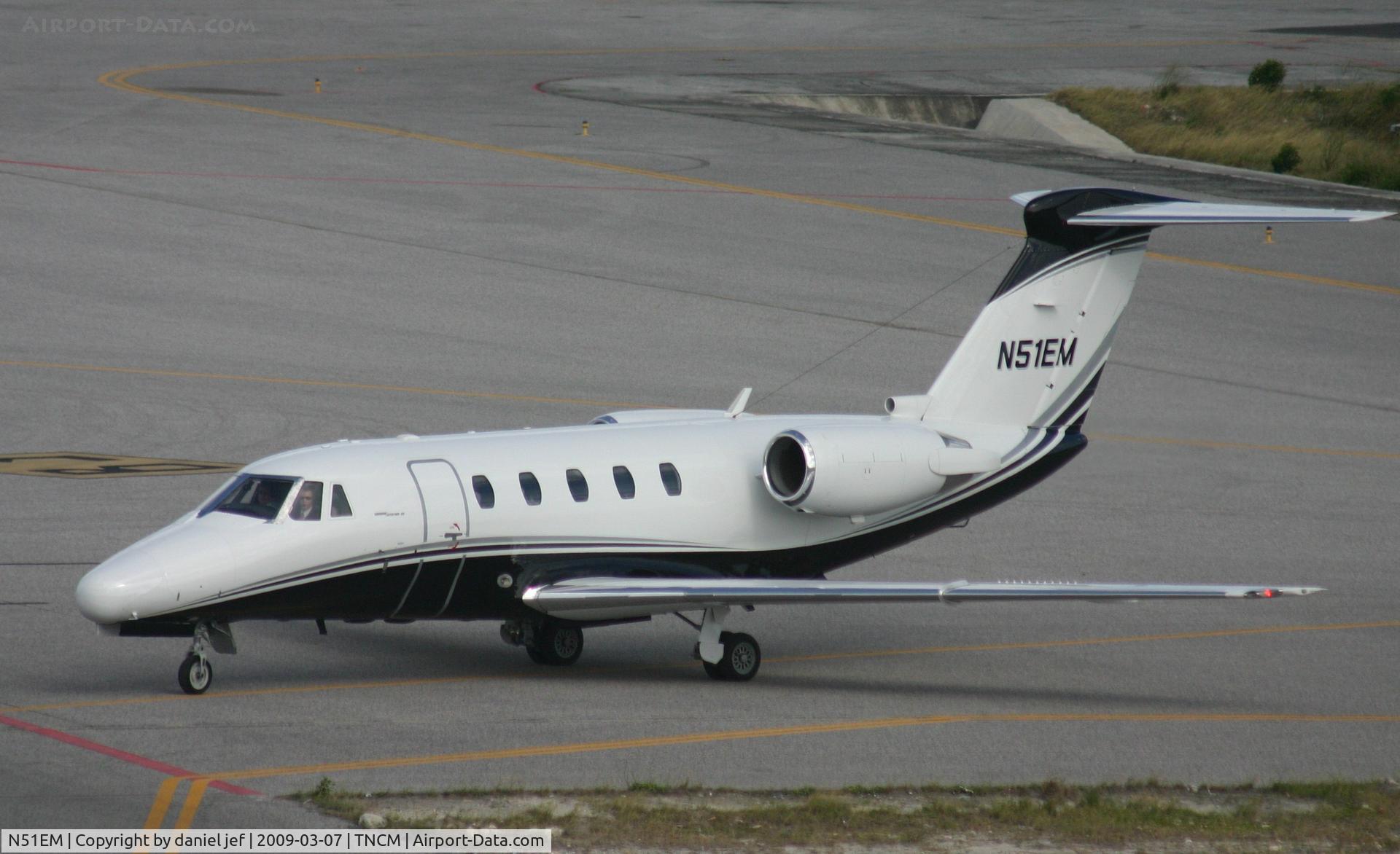 N51EM, 1984 Cessna 650 Citation III C/N 650-0030, Taxing to parking