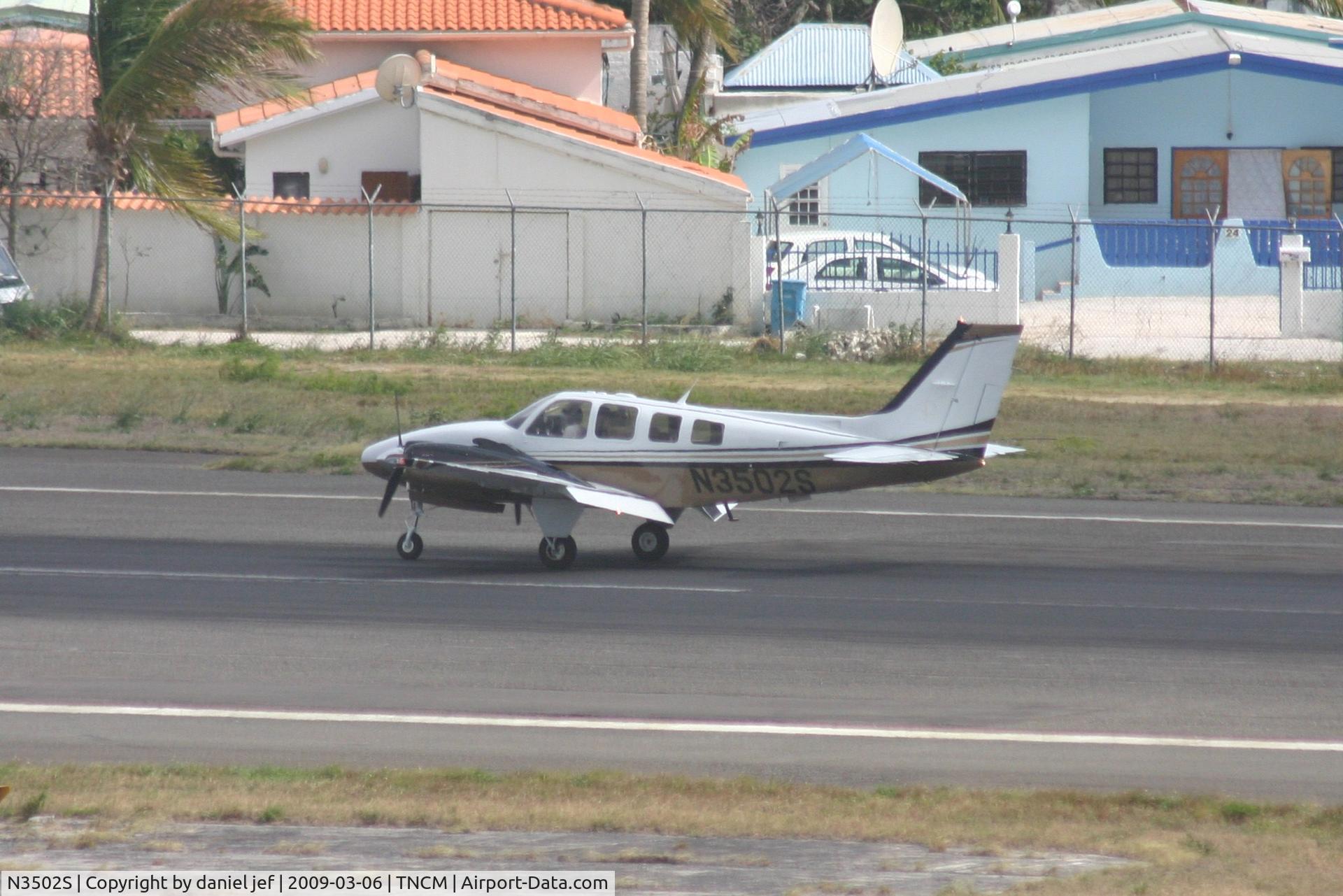 N3502S, Hawker Beechcraft Corp G58 Baron C/N TH-2250, Landing 10