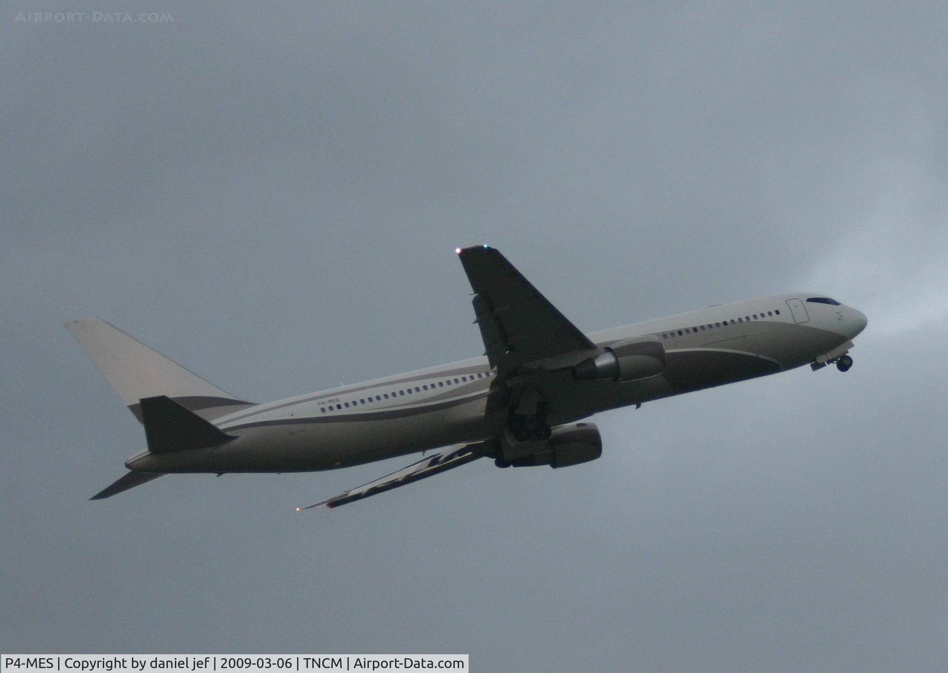 P4-MES, 2003 Boeing 767-33A C/N 33425, taking off