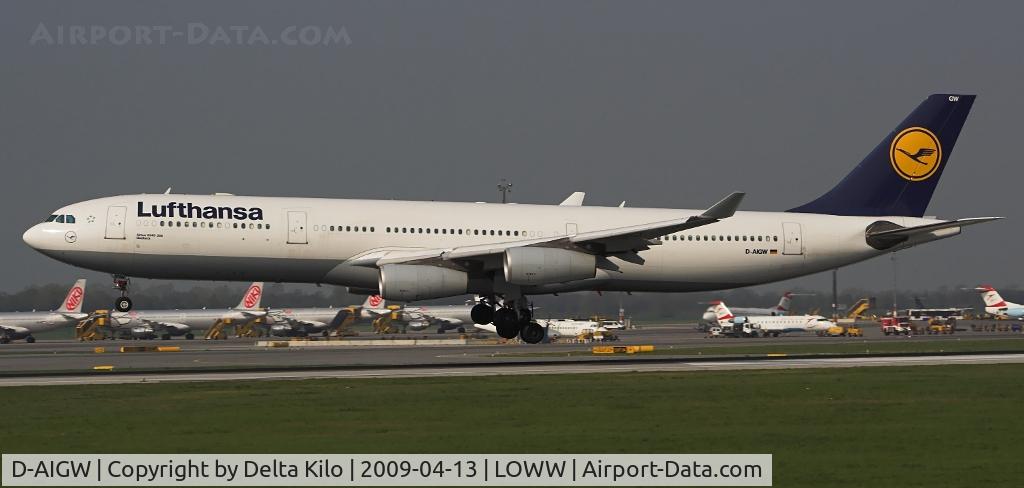 D-AIGW, 2000 Airbus A340-313X C/N 327, Lufthansa