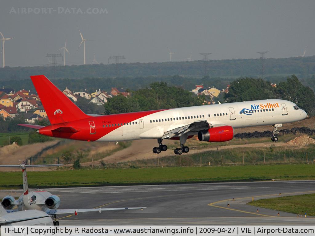 TF-LLY, 1987 Boeing 757-225 C/N 22691, Arriving to VIE with more than 24hrs delay!