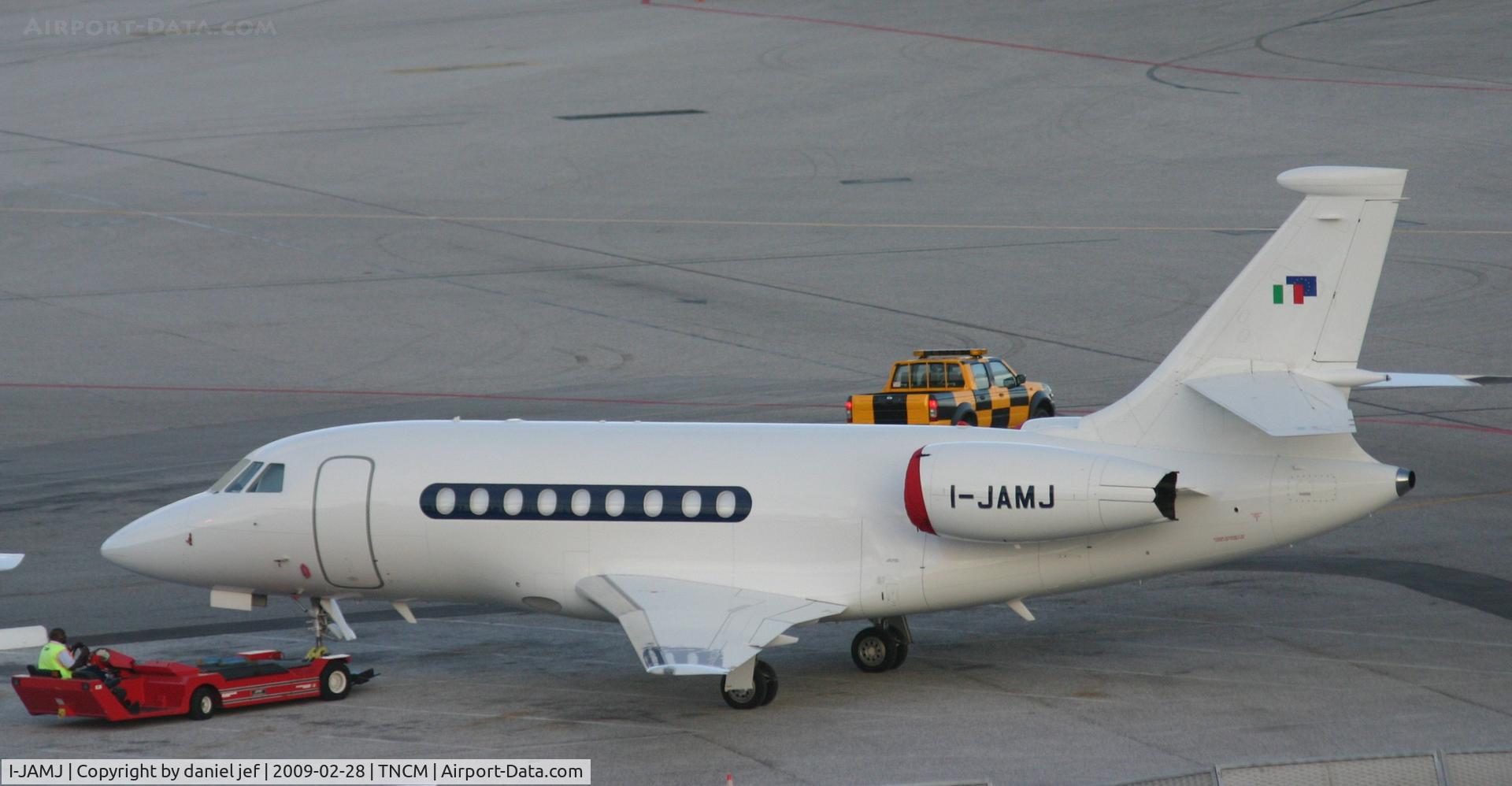 I-JAMJ, 2007 Dassault Falcon 2000EX C/N 108, park at the ramp