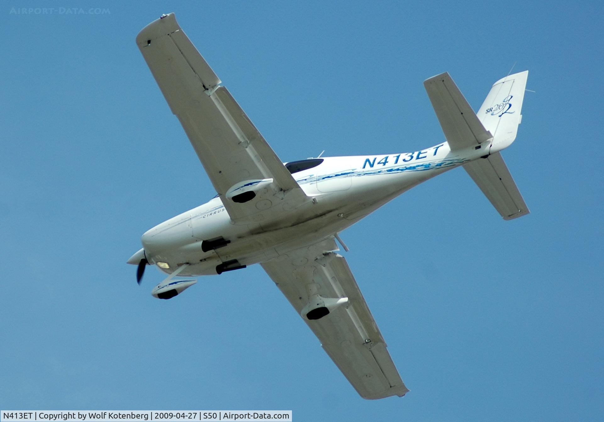 N413ET, 2006 Cirrus SR20 C/N 1689, in flight, on final