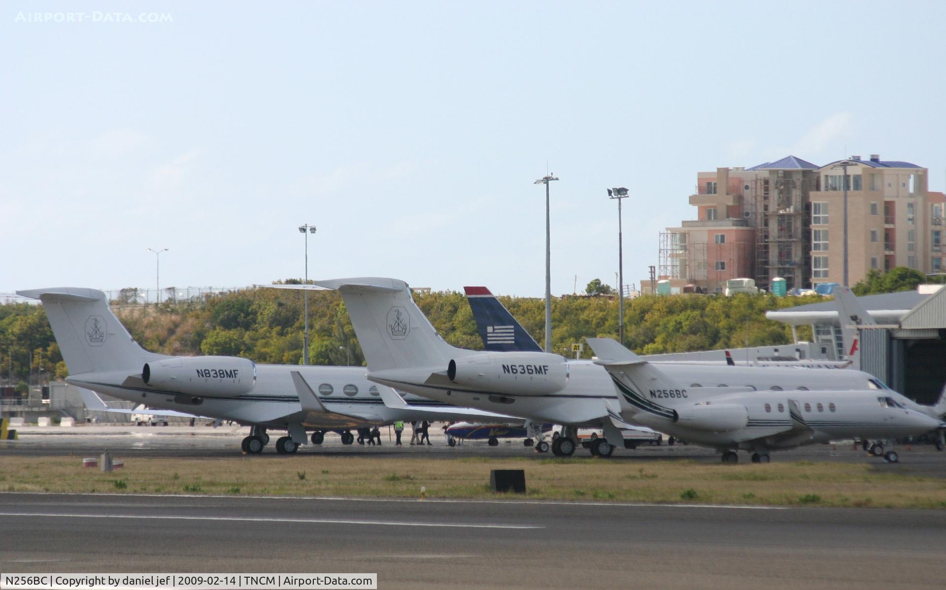 N256BC, 1994 Raytheon Hawker 800XP C/N 258256, park at the  tncm ramp