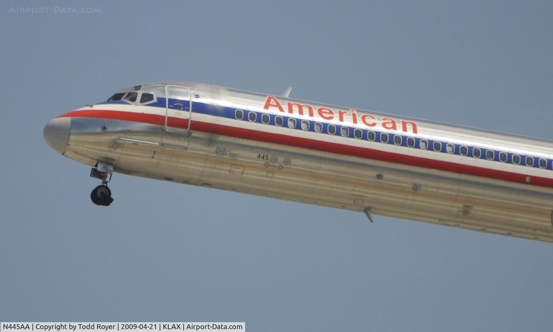 N445AA, 1987 McDonnell Douglas MD-82 (DC-9-82) C/N 49471, Departing LAX on 25R