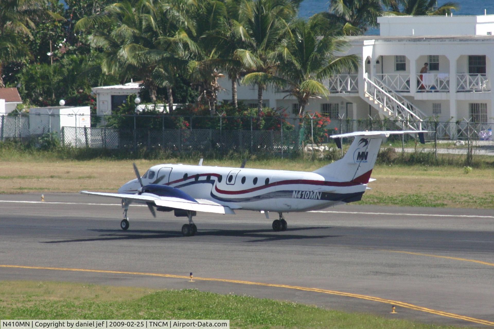 N410MN, 1991 Beech 1900C C/N UC-167, Landing 10