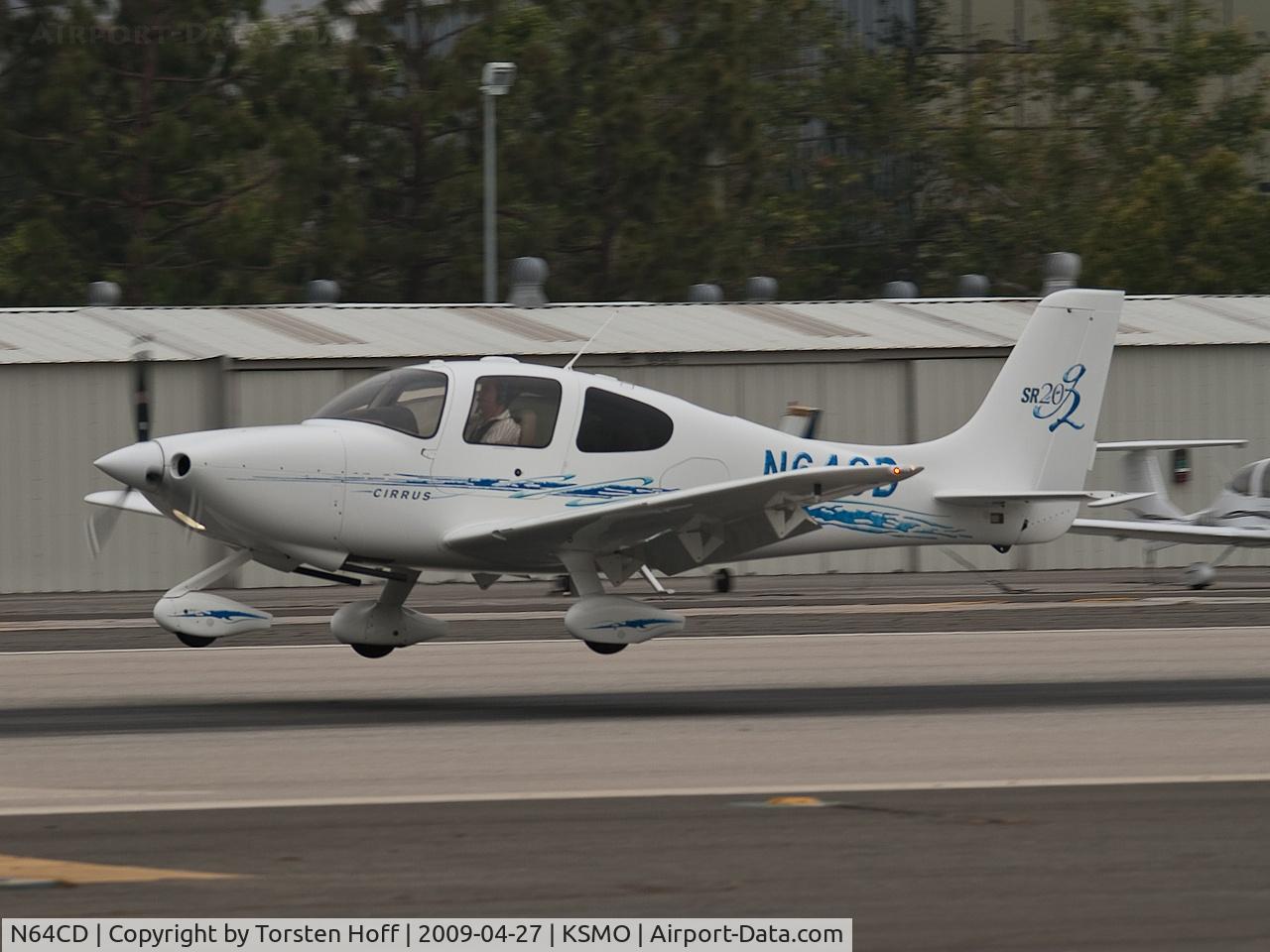 N64CD, 2005 Cirrus SR20 G2 C/N 1589, N64CD arriving onRWY 21