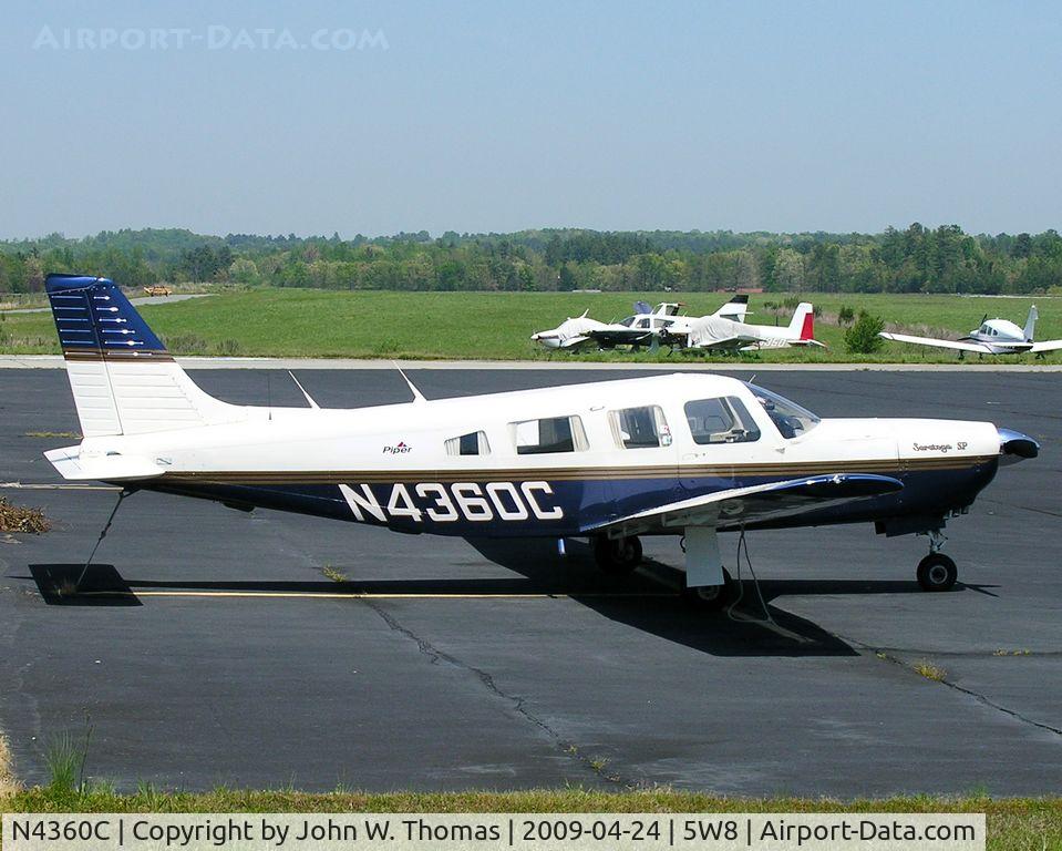 N4360C, 1984 Piper PA-32R-301 C/N 32R-8413016, All tied up