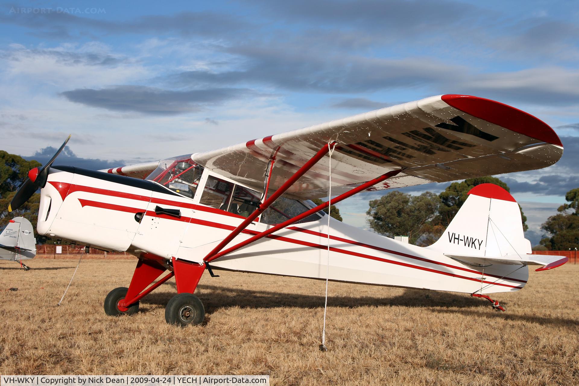 VH-WKY, 1952 Auster J-5F Aiglet Trainer C/N 2784, YECH