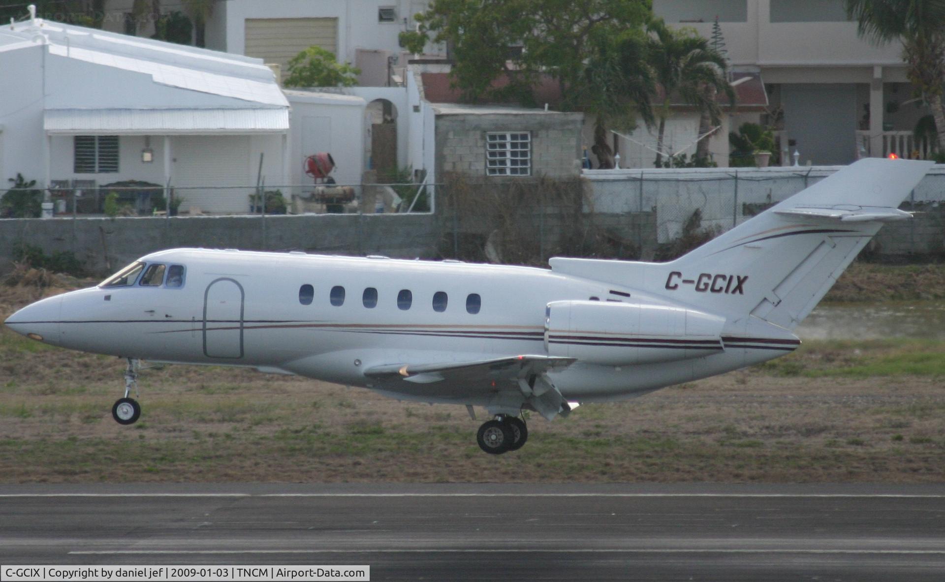 C-GCIX, 2000 Raytheon Hawker 800XP C/N 258492, Landing 10