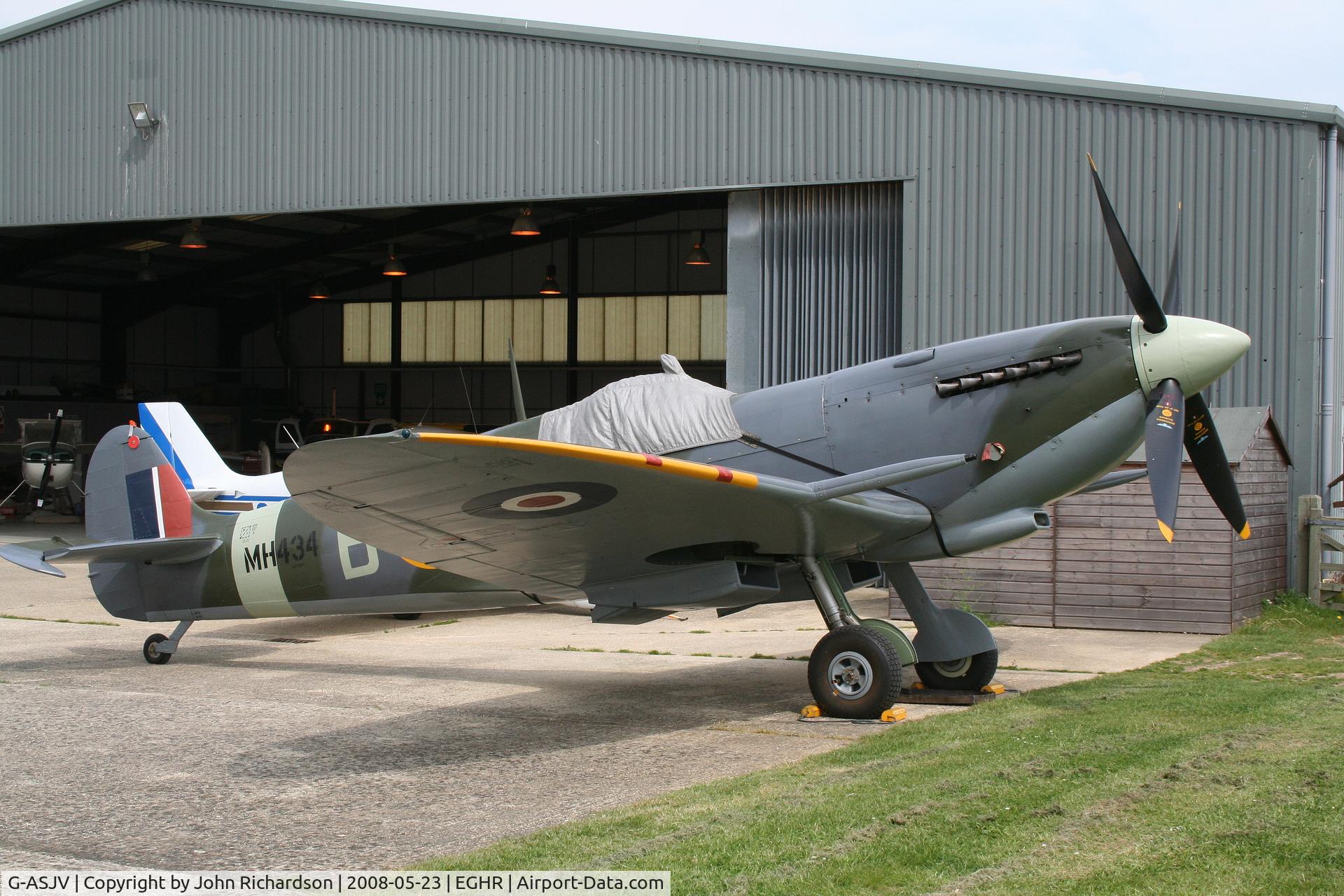 G-ASJV, 1943 Supermarine 361 Spitfire LF.IXb C/N CBAF.IX.552, At Goodwood
