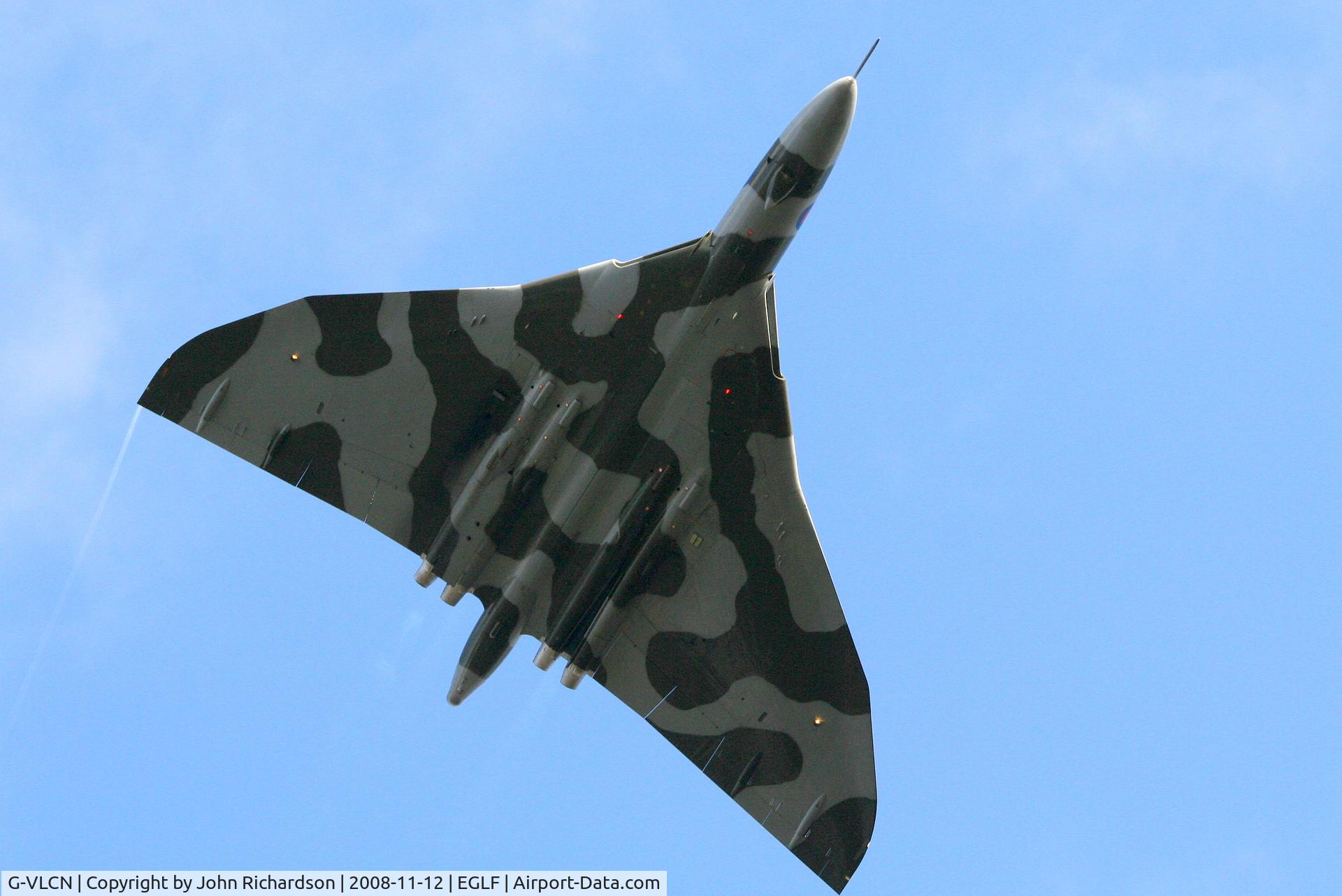 G-VLCN, 1960 Avro Vulcan B.2 C/N Set 12, Departing Farnborough