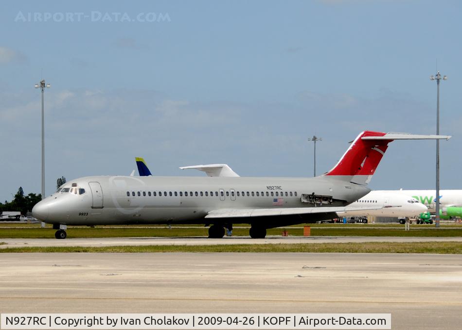 N927RC, 1970 Douglas DC-9-32 C/N 47469, ex Northwest Airlines. Probably last photo before being scrapped