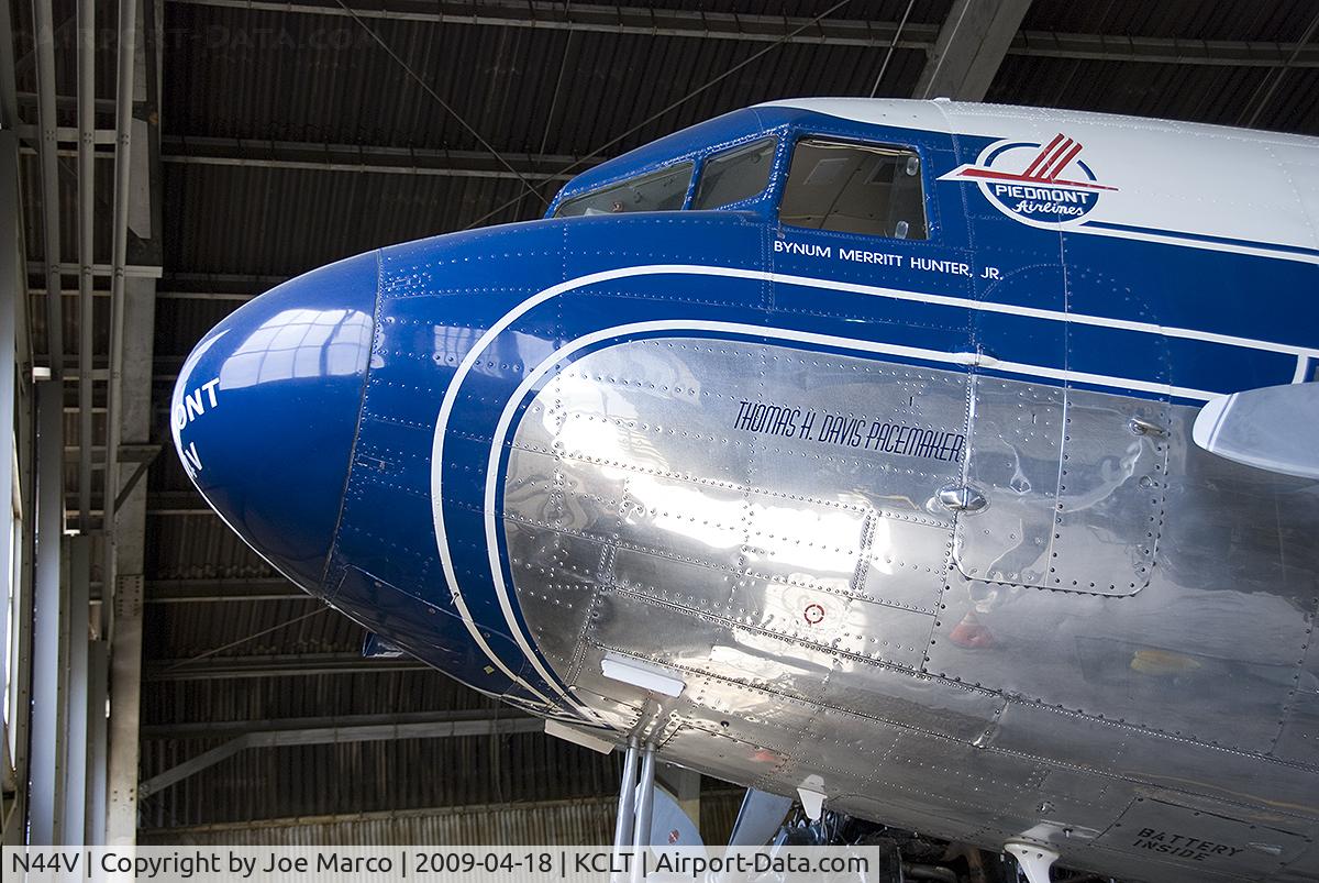 N44V, 1942 Douglas DC-3 C/N 4545, @ CLT