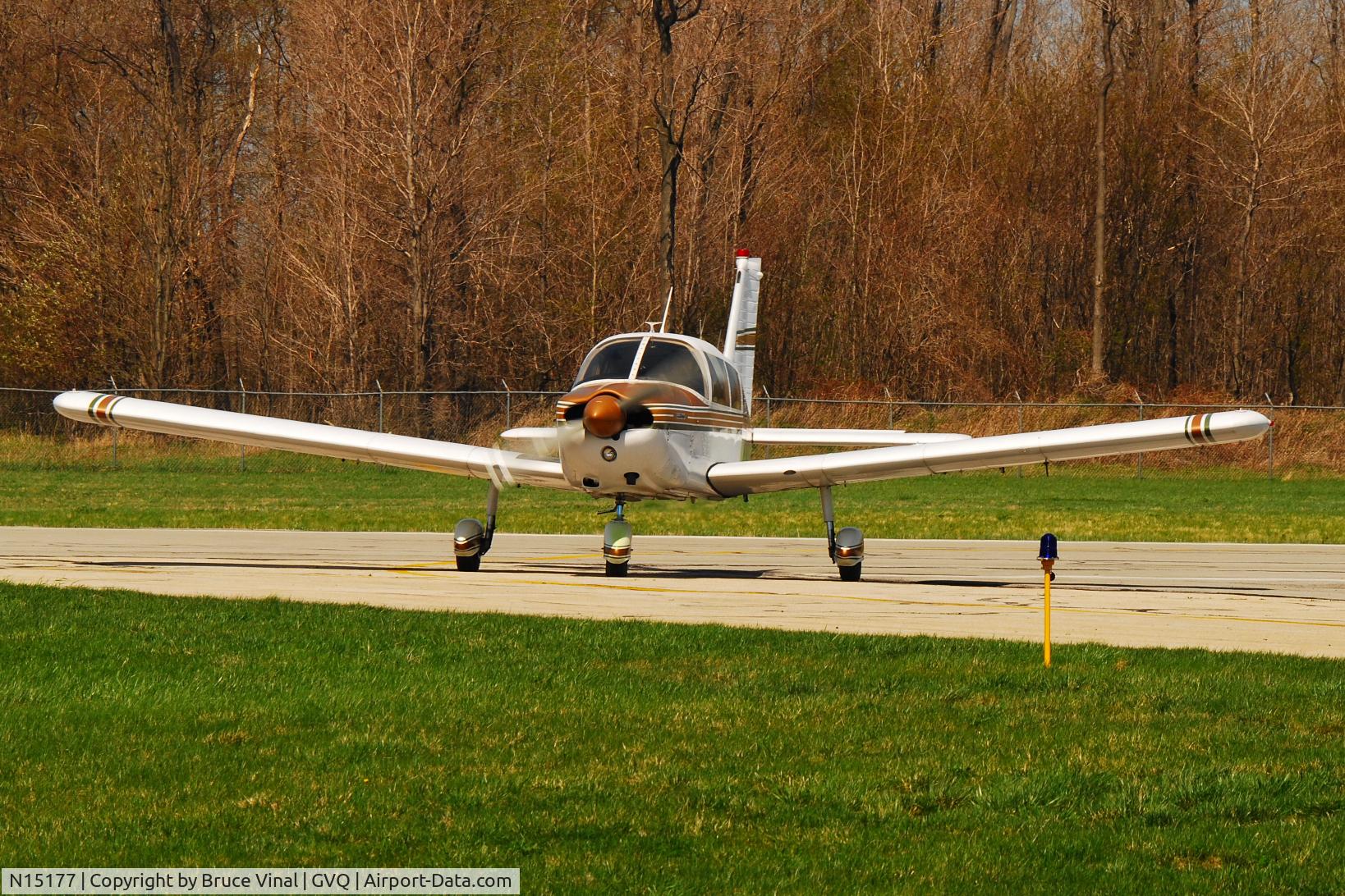 N15177, 1972 Piper PA-28-235 C/N 28-7310019, Gennesee County Airport