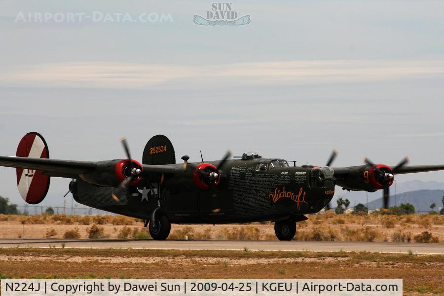 N224J, 1944 Consolidated B-24J-85-CF Liberator C/N 1347 (44-44052), take off