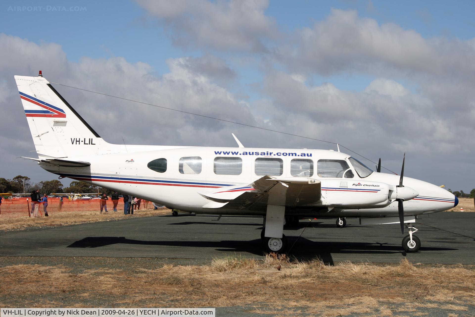 VH-LIL, 1978 Piper PA-31-350 Chieftain C/N 31-7852061, YECH