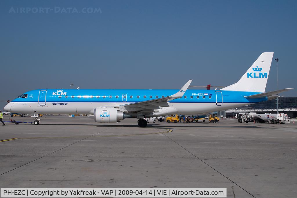 PH-EZC, 2008 Embraer 190LR (ERJ-190-100LR) C/N 19000250, KLM Embraer 190