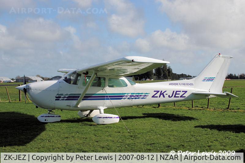 ZK-JEZ, Cessna 172N C/N 17270825, Ardmore Flying School, Ardmore