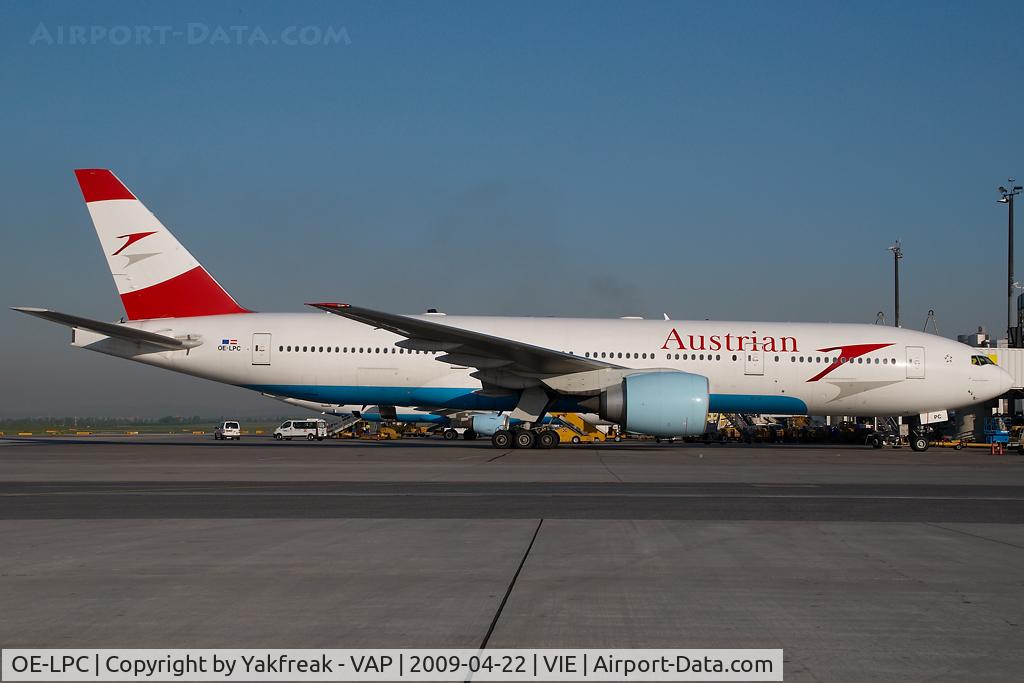 OE-LPC, 2002 Boeing 777-2Z9/ER C/N 29313, Austrian Airlines Boeing 777-200