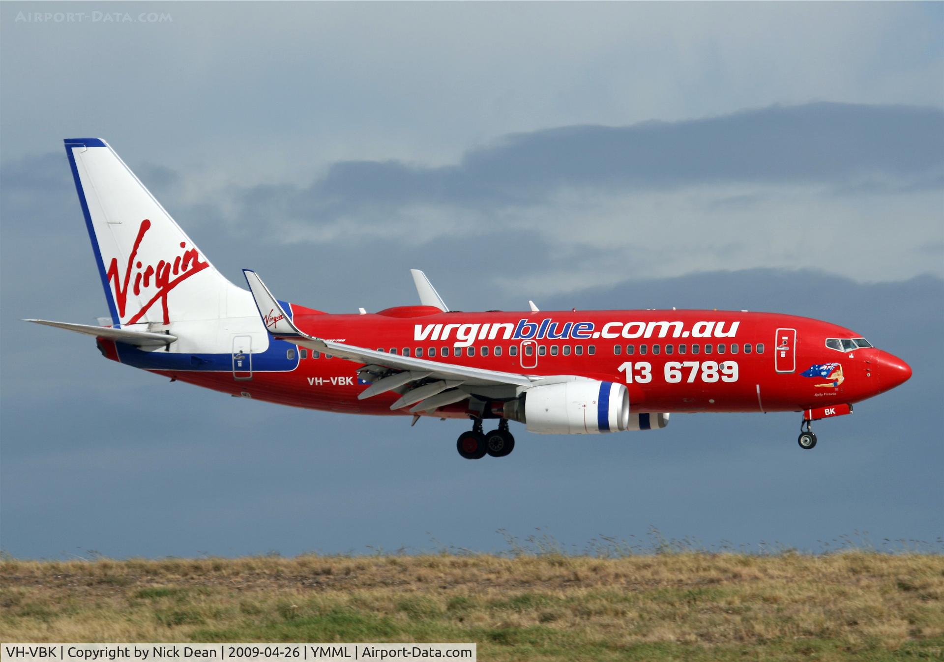 VH-VBK, 2002 Boeing 737-7Q8 C/N 30648, YMML