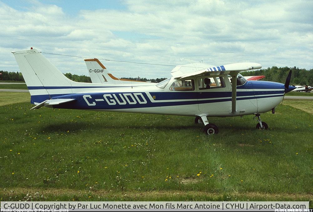 C-GUDD, 1975 Cessna 172M C/N 17266107, Cessna 172m C-GUDD avant sa peinture 04/2009