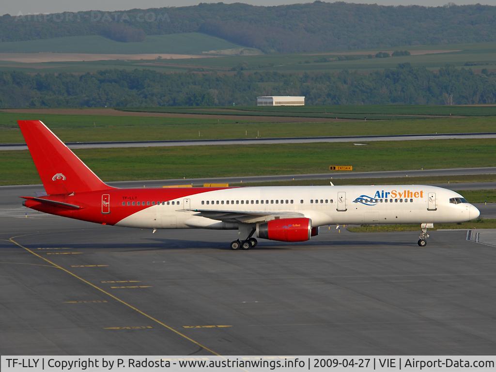 TF-LLY, 1987 Boeing 757-225 C/N 22691, Arriving to VIE with more than 24hrs delay!