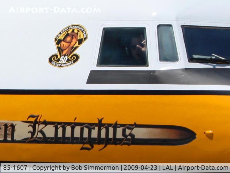 85-1607, 1983 Fokker C-31A (F27-400M) Troopship C/N 10653, A wave from the co-pilot, arriving at Sun N Fun '09.