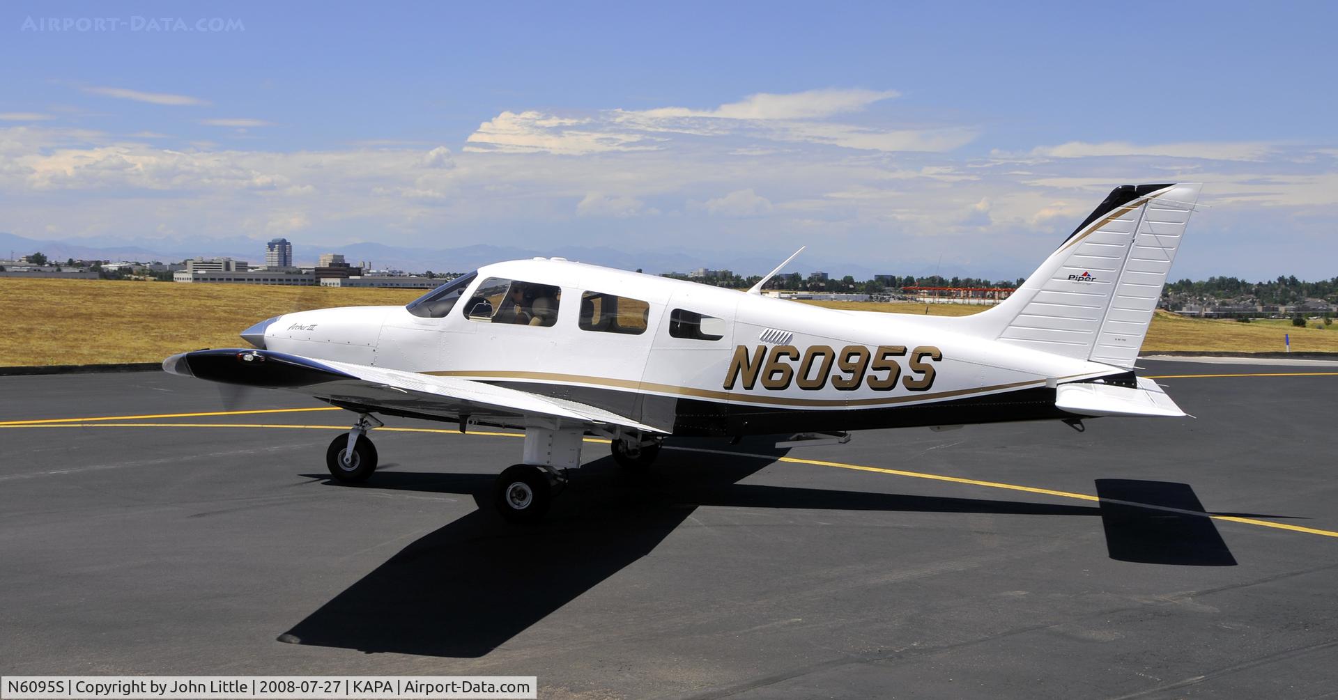 N6095S, 2007 Piper PA-28-181 Archer II C/N 2843662, Taxi from Alpha