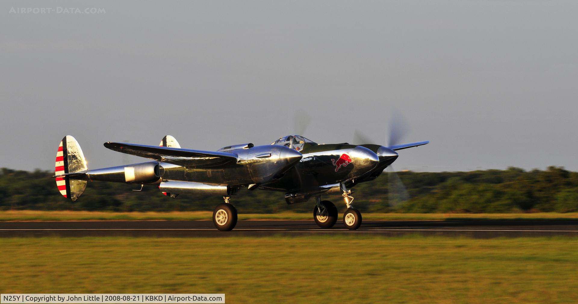 N25Y, 1944 Lockheed P-38L-5LO Lightning C/N AF44-53254, Nelson takes the P-38 up for some photo shots