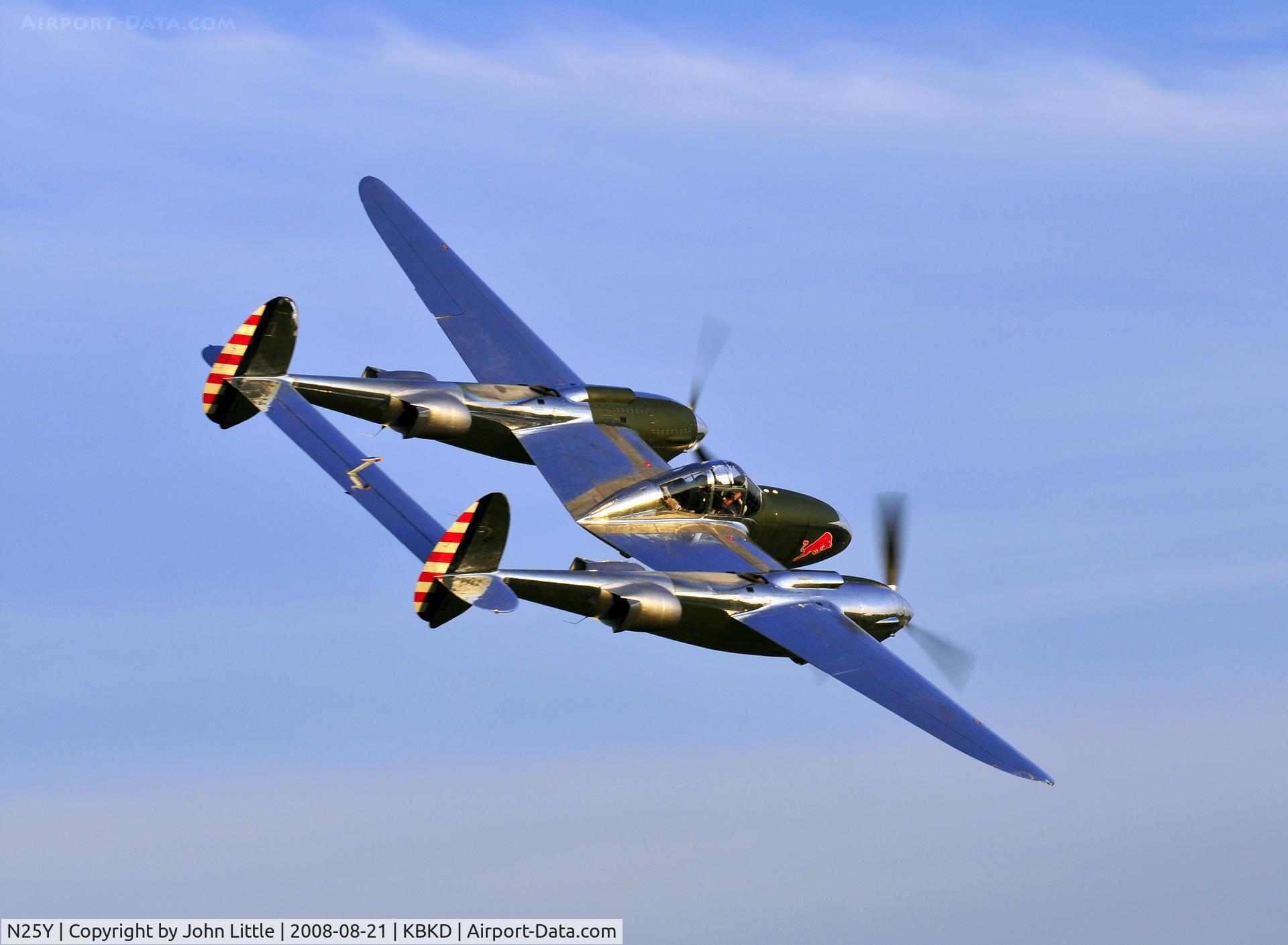 N25Y, 1944 Lockheed P-38L-5LO Lightning C/N AF44-53254, Final Pass for the evening. Ezell Aviation did a beautiful job on this plane. and thanks to Joe T and JP for the ride to Breckenridge