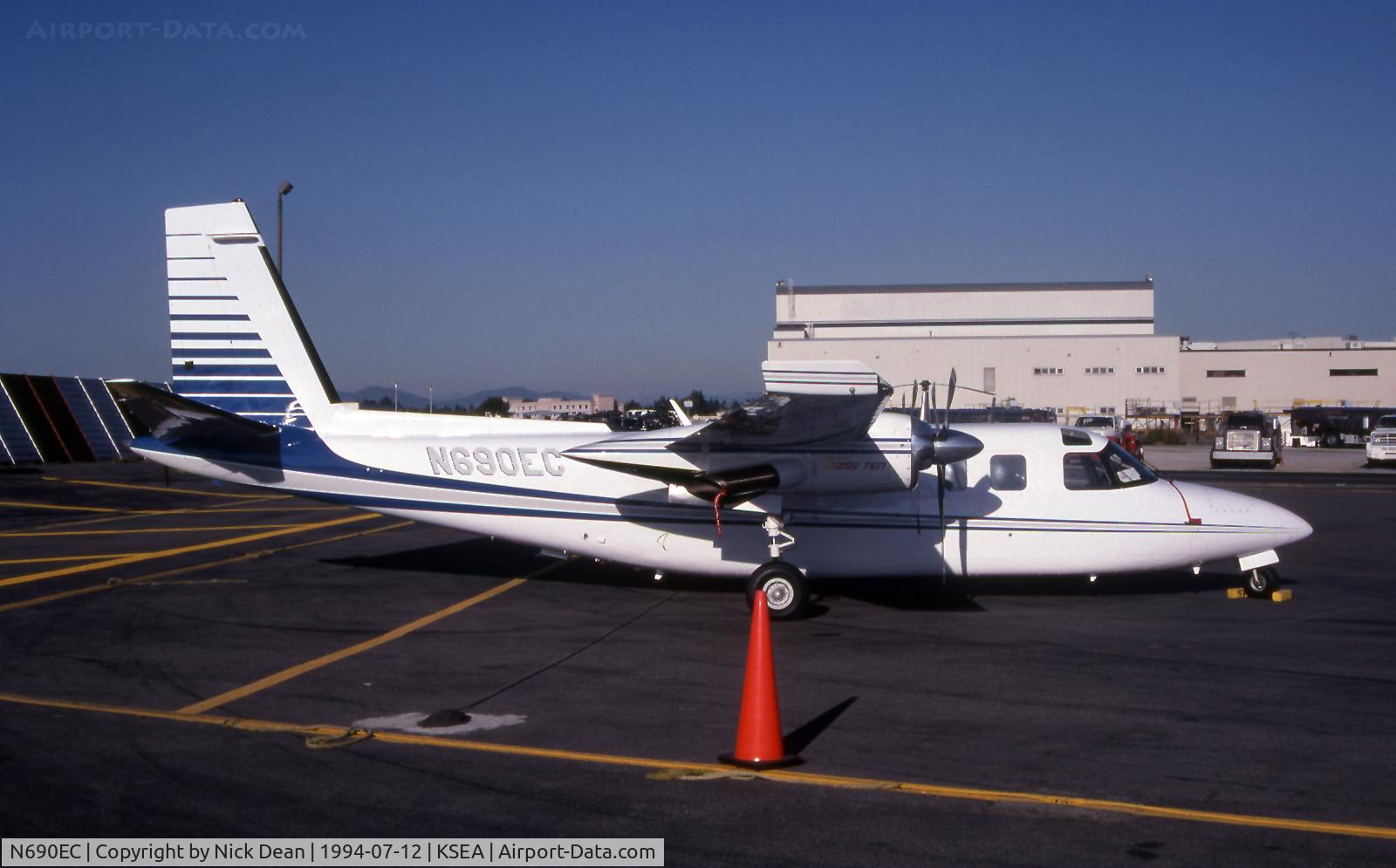 N690EC, 1973 Rockwell 690A Turbo Commander Turbo Commander C/N 11138, KSEA