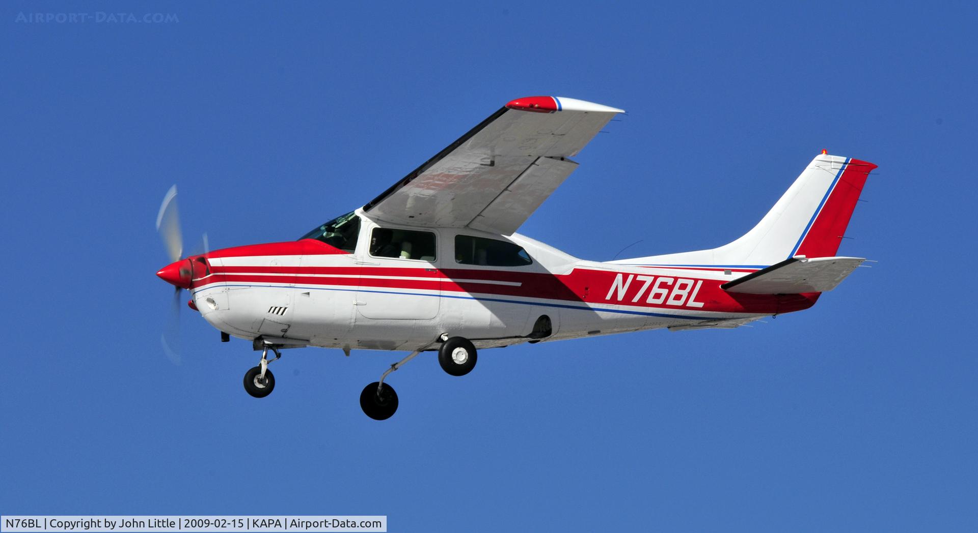 N76BL, 1973 Cessna T210L Turbo Centurion C/N 21059808, Good Looking Cessna on approach to 17L