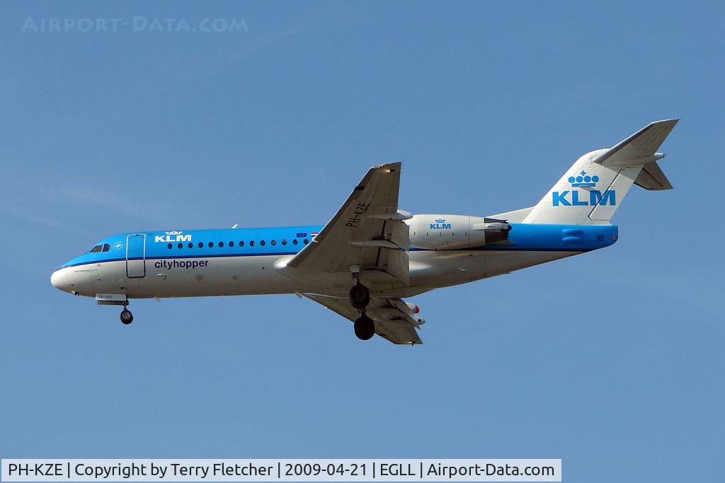 PH-KZE, 1996 Fokker 70 (F-28-0070) C/N 11576, KLM Fokker 70 on approach to London Heathrow