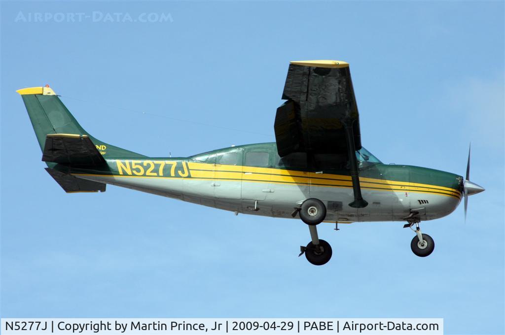 N5277J, 1984 Cessna 207A C/N 20700772, Landing Runway 11 Bethel