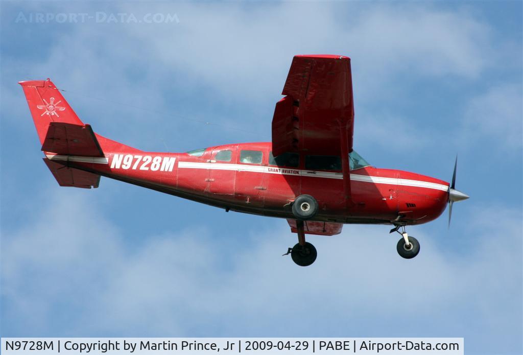 N9728M, 1981 Cessna 207A C/N 20700721, Landing Runway 11 Bethel