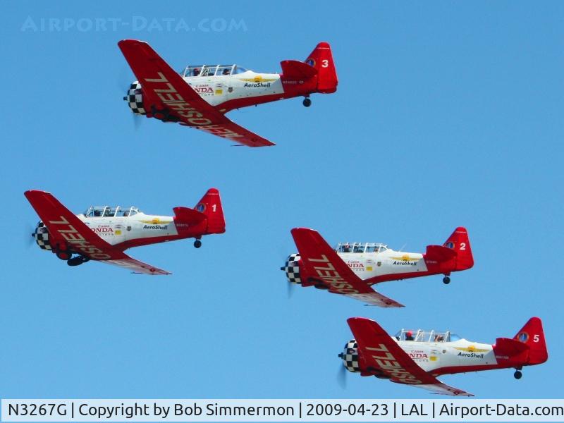 N3267G, 1943 North American SNJ-5 Texan C/N 88-15114, Aeroshell Team #1=N3267G, 2=N791MH, 3=N7462C, 5=N991GM at Sun N Fun 2009.