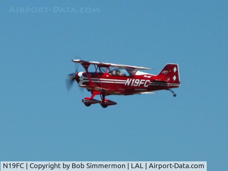 N19FC, 1999 Aviat Pitts S-2C Special C/N 6027, S2 rides at Sun N Fun 2009 - Lakeland, Florida