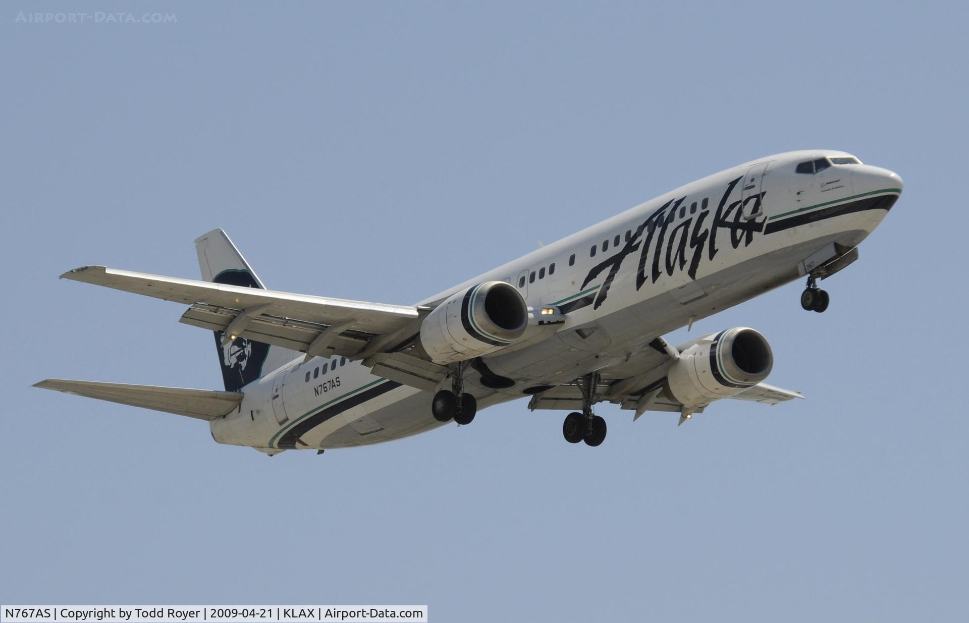 N767AS, 1992 Boeing 737-490 C/N 27081, Landing 24R at LAX