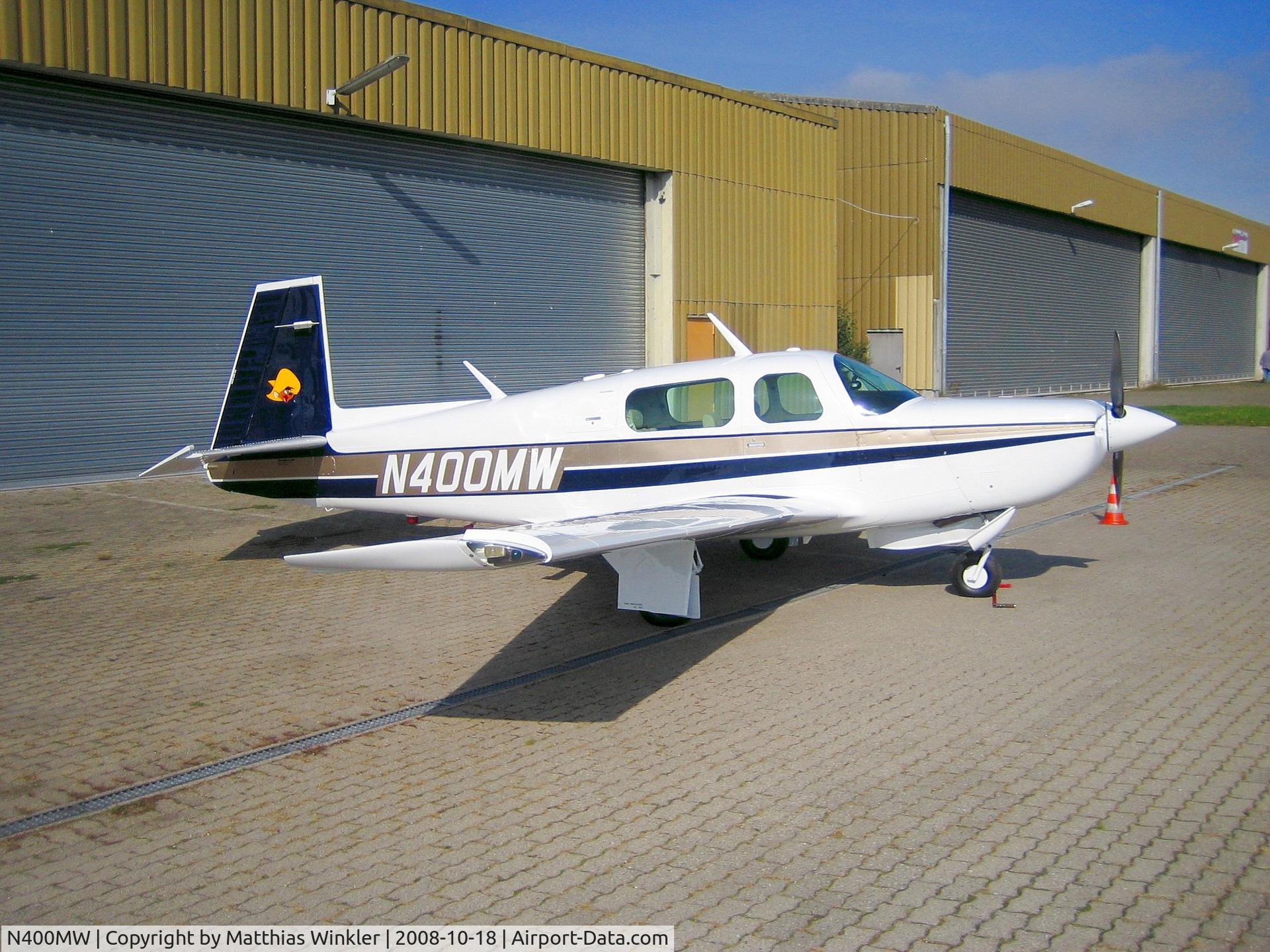 N400MW, 1982 Mooney M20K C/N 25-0669, N400MW with new paint