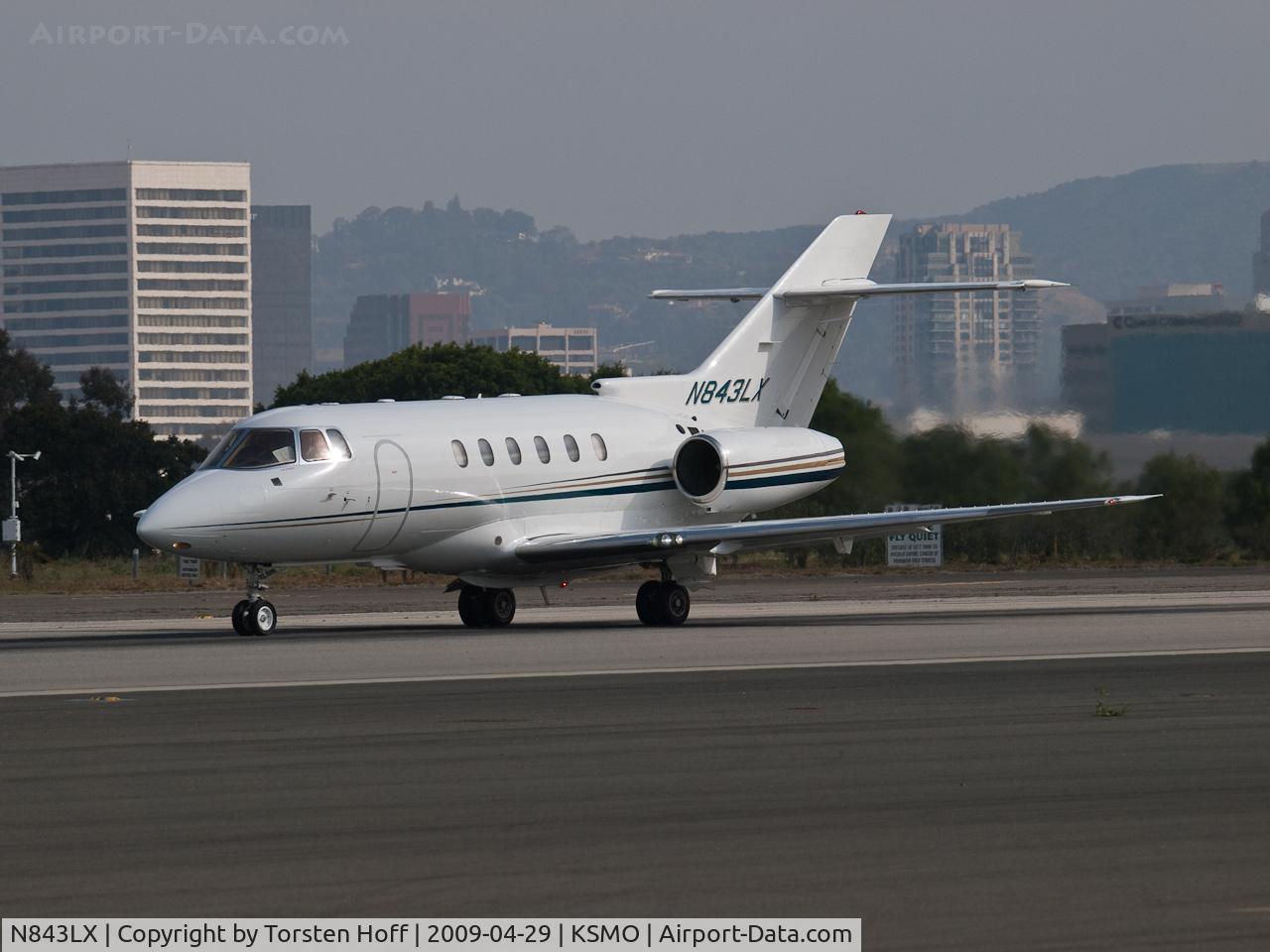 N843LX, 1996 Raytheon HAWKER 800XP C/N 258297, N843LX departing from RWY 21