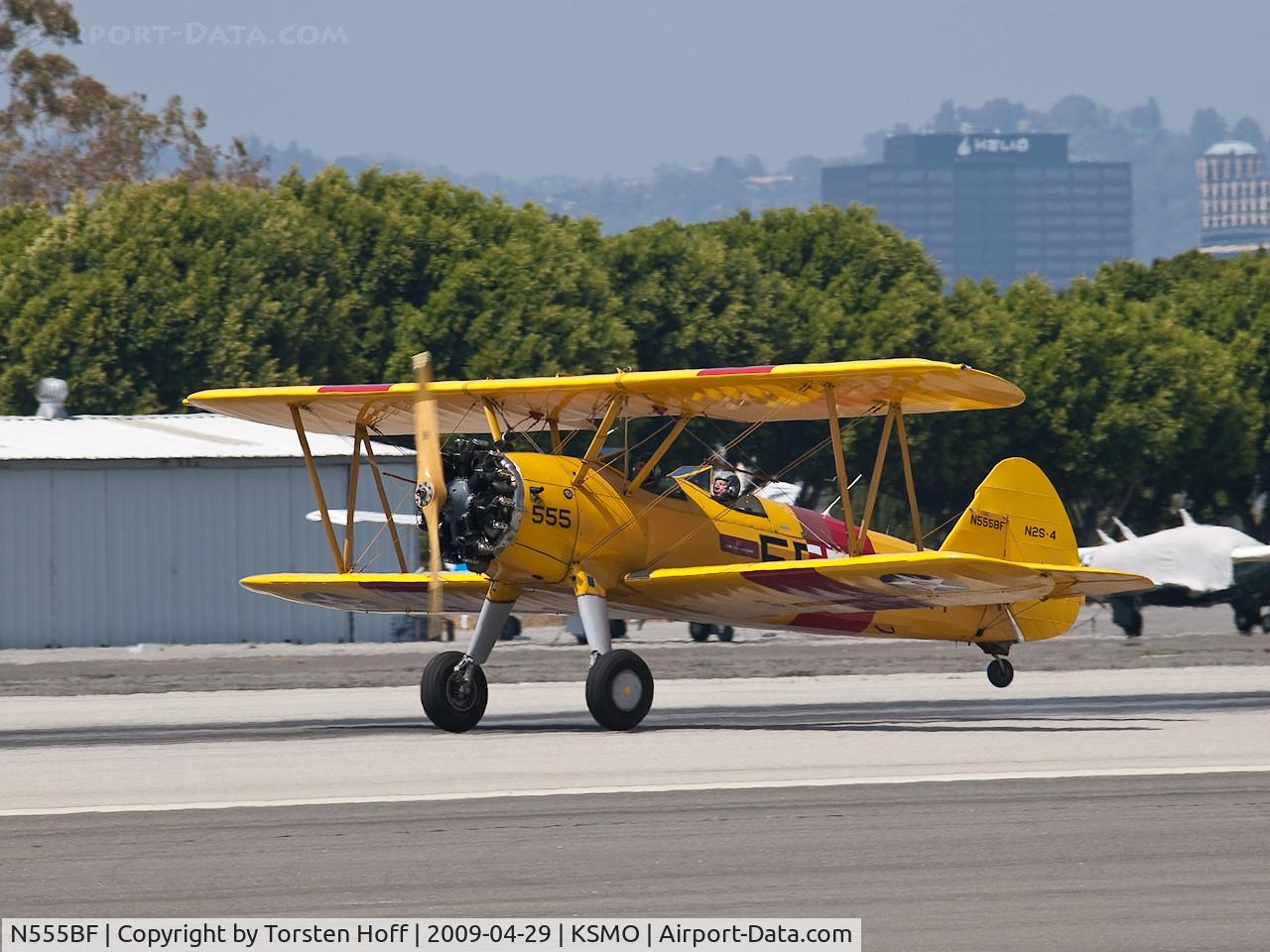 N555BF, 1941 Boeing A75N1(PT17) C/N 75-2305, N555BF arriving on RWY 21