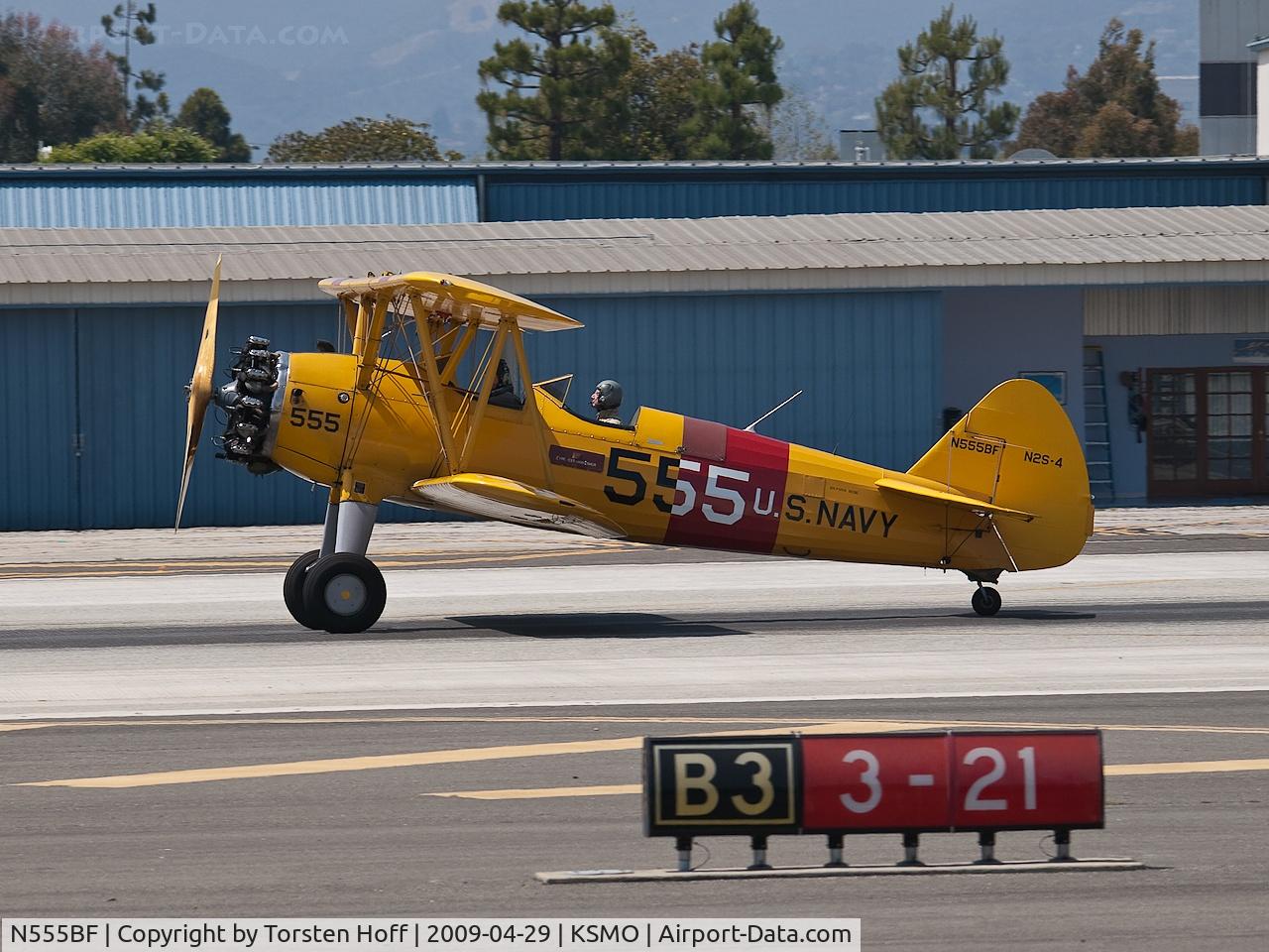 N555BF, 1941 Boeing A75N1(PT17) C/N 75-2305, N555BF arriving on RWY 21
